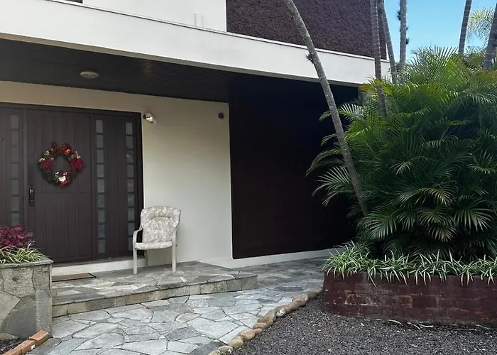 Loft Moderno Com Garagem Em